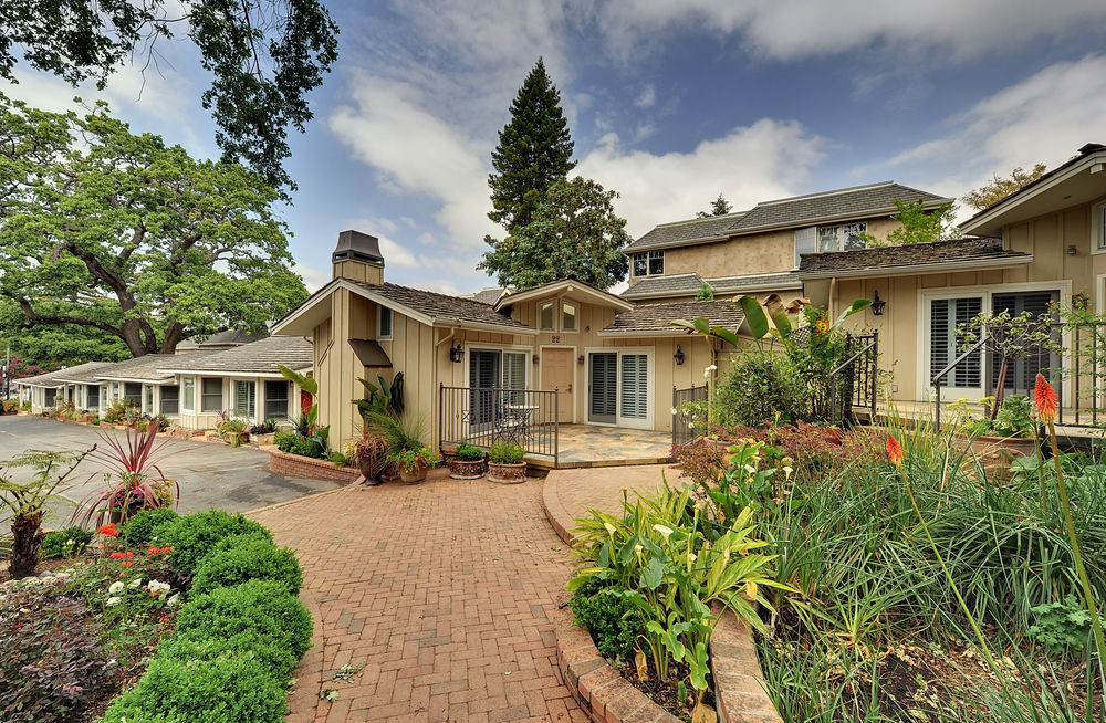 Hotel Oaks Saratoga