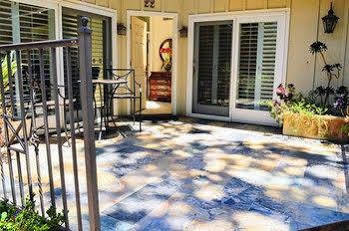 Oaks Hotel Saratoga