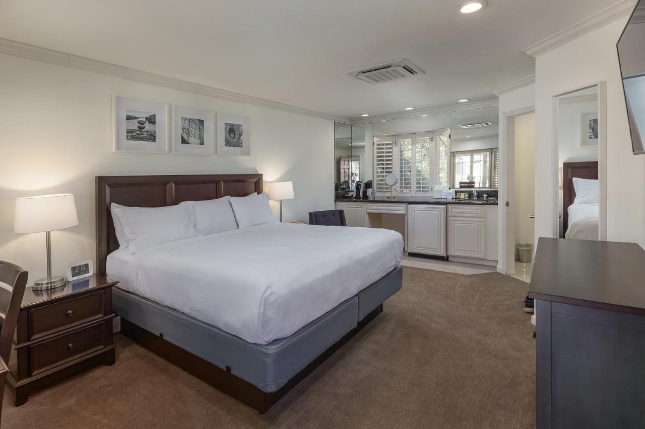 Hotel Oaks Saratoga
